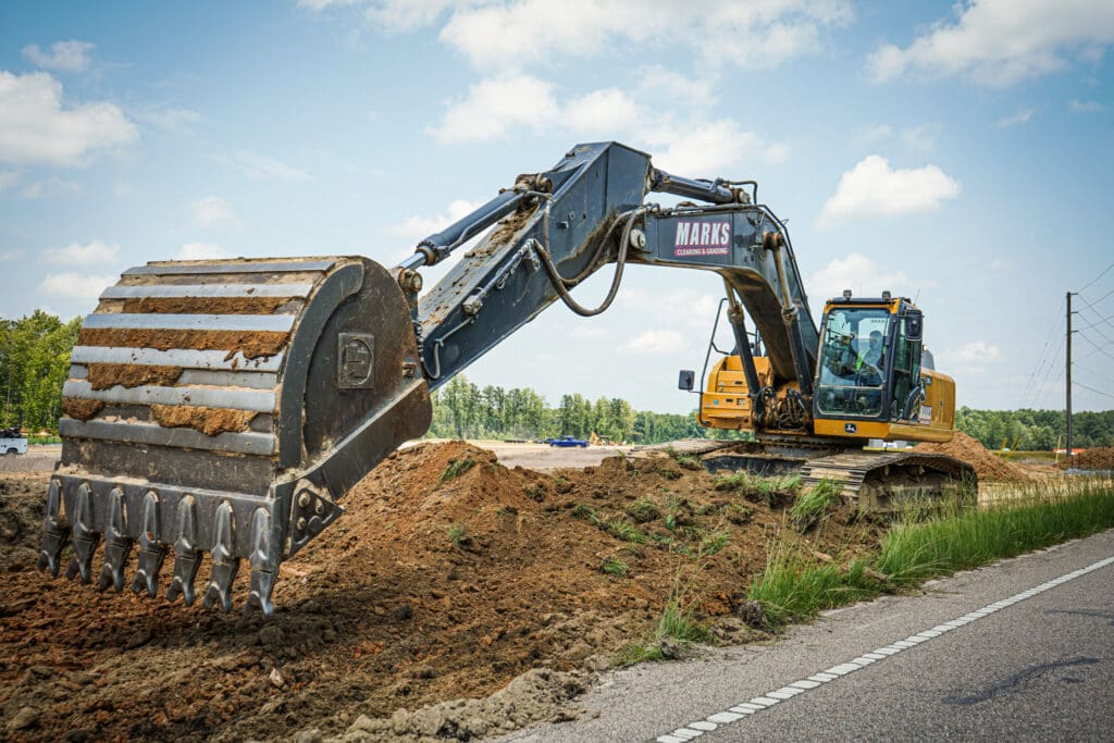 Grading and Excavation - Marks Clearing and Grading